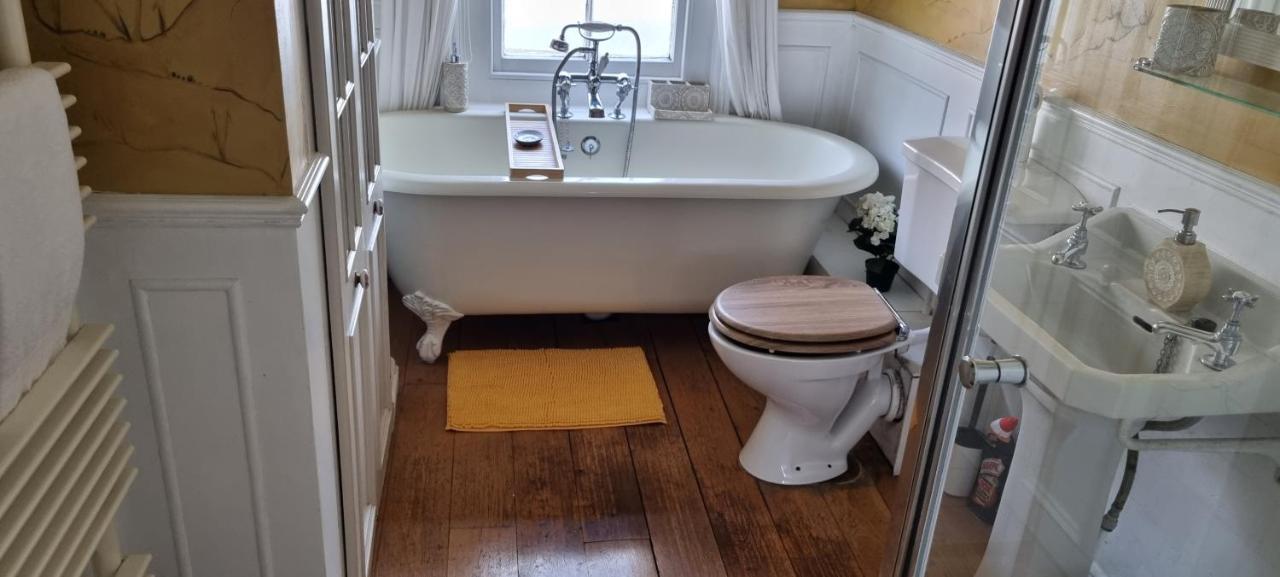 ウィンチェスター Millstream Houseヴィラ エクステリア 写真