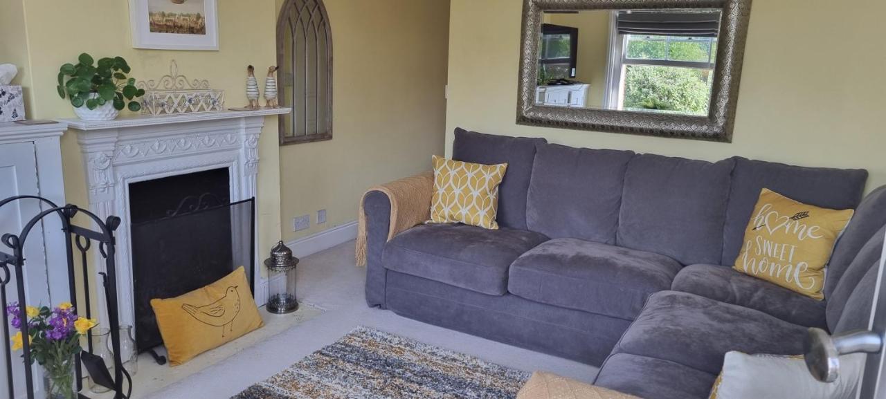 ウィンチェスター Millstream Houseヴィラ エクステリア 写真